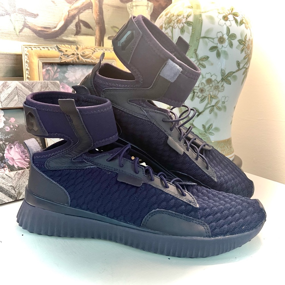 Puma Fenty by Rihanna Trainer Mid Geo in Navy Blue